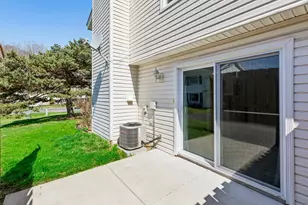 3873 Dolomite Dr, Eagan, MN 55122 - Photo 23