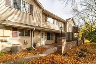 7656 13th St N, Oakdale, MN 55128 - Photo 15