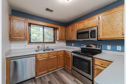 7656 13th Street N, Oakdale, MN 55128 - Photo 5