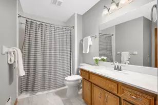 1251 Lake Susan Hills Dr, Chanhassen, MN 55317 - Photo 15