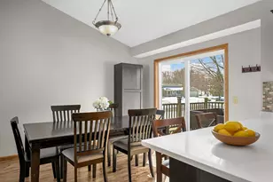 1251 Lake Susan Hills Dr, Chanhassen, MN 55317 - Photo 5