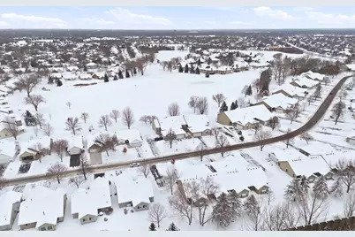 3909 93rd Avenue N, Brooklyn Park, MN 55443 - Photo 45