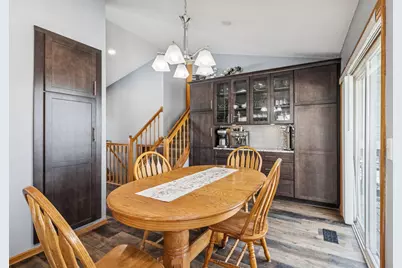 9498 Hamlet Avenue S, Cottage Grove, MN 55016 - Photo 13