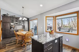 9498 Hamlet Ave S, Cottage Grove, MN 55016 - Photo 11