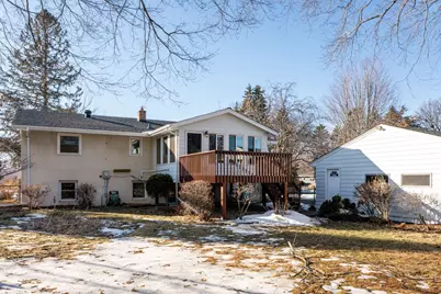 1404 Primrose Curve, Roseville, MN 55113 - Photo 23