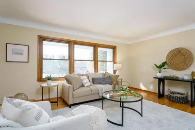 1404 Primrose Curve, Roseville, MN 55113 - Photo 3