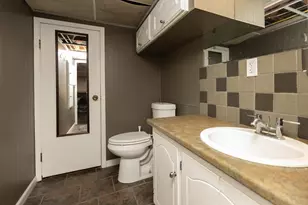 605 E Hawthorne St, Albert Lea, MN 56007 - Photo 25