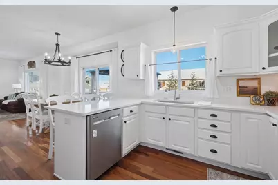 213 Ardennes Avenue E, Shakopee, MN 55379 - Photo 11