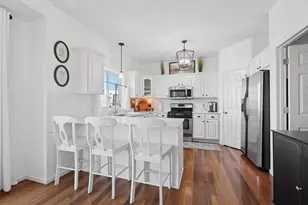 213 Ardennes Ave E, Shakopee, MN 55379 - Photo 9