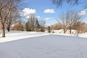 1118 E 145th St, Burnsville, MN 55337 - Photo 21