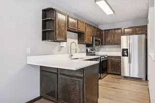 1118 E 145th St, Burnsville, MN 55337 - Photo 5