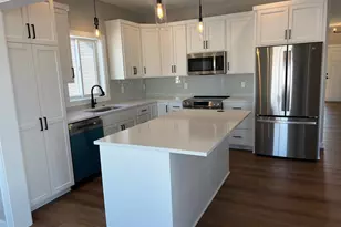 2306 Elk Run Dr SE, Pine Island, MN 55963 - Photo 7