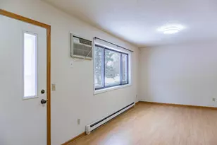 22 E 13th St, Waconia, MN 55387 - Photo 9