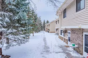 22 E 13th St, Waconia, MN 55387 - Photo 31