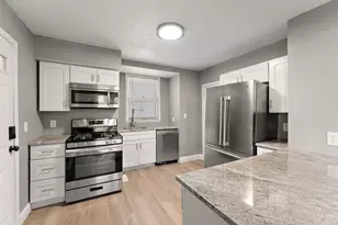 303 Cesar Chavez St, Saint Paul, MN 55107 - Photo 3