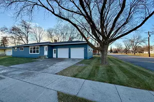 203 8th St SE, Barnesville, MN 56514 - Photo 3