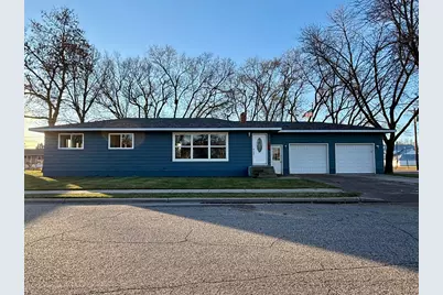 203 8th Street SE, Barnesville, MN 56514 - Photo 1