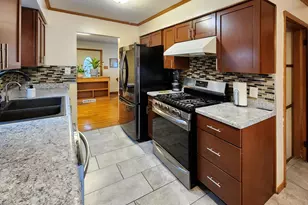 1158 Bradley St, Saint Paul, MN 55130 - Photo 5