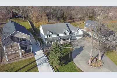 1082 W Lake Drive, Detroit Lakes, MN 56501 - Photo 3