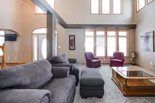 1082 W Lake Dr, Detroit Lakes, MN 56501 - Photo 9