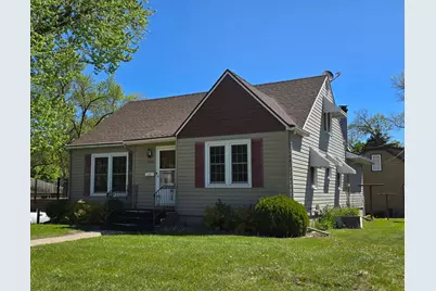 918 Clausen Avenue, Albert Lea, MN 56007 - Photo 1
