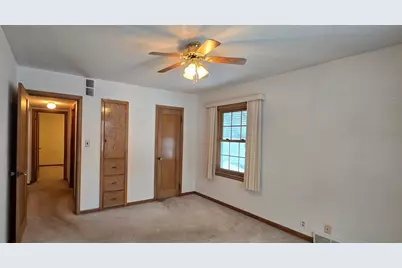 918 Clausen Avenue, Albert Lea, MN 56007 - Photo 17