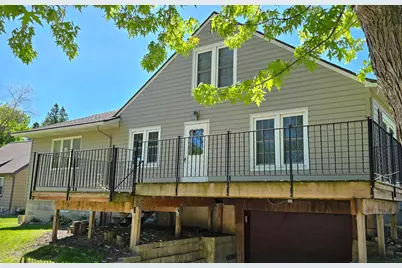 918 Clausen Avenue, Albert Lea, MN 56007 - Photo 3