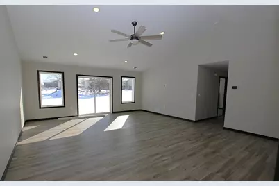 1012 NE 6th Avenue, Perham, MN 56573 - Photo 5