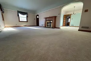 700 Oakland Pl NE, Austin, MN 55912 - Photo 11