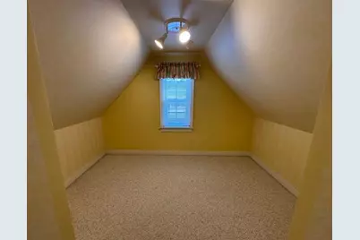 700 Oakland Place NE, Austin, MN 55912 - Photo 7