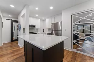 5607 Green Cir Dr, Minnetonka, MN 55343 - Photo 5