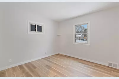 5656 Zane Avenue N, Crystal, MN 55429 - Photo 13