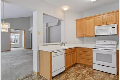 4125 Lawndale Lane N, Plymouth, MN 55446 - Photo 13