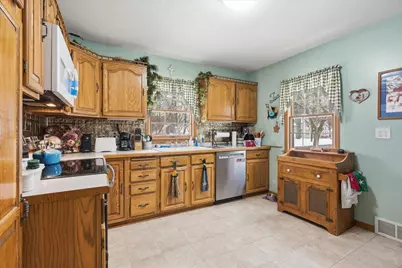 326 N 3rd Street, River Falls, WI 54022 - Photo 5