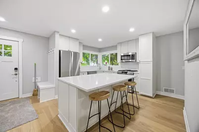 2931 Chowen Avenue N, Robbinsdale, MN 55422 - Photo 1