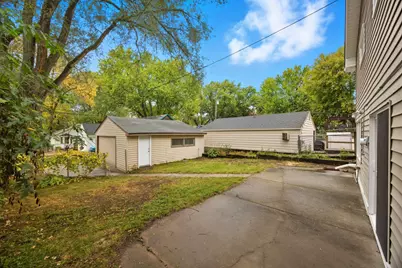 2931 Chowen Avenue N, Robbinsdale, MN 55422 - Photo 25