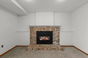 13912 Xerxes Ave S, Burnsville, MN 55337 - Photo 35