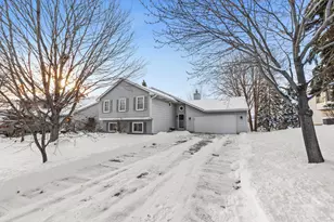 13912 Xerxes Ave S, Burnsville, MN 55337 - Photo 1