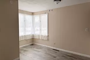 1332 8th Ave, Windom, MN 56101 - Photo 3