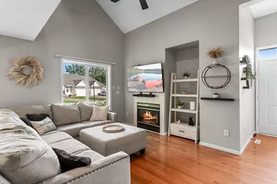 291 Appleblossom Lane E, Shakopee, MN 55379 - Photo 7