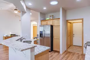 1427 Ravoux Ln, Chaska, MN 55318 - Photo 9