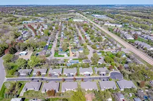 1427 Ravoux Ln, Chaska, MN 55318 - Photo 65