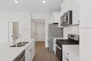 628 Franklin St, Roberts, WI 54023 - Photo 13