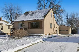 502 12th St N, Moorhead, MN 56560 - Photo 1