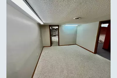 105 E Lincoln Avenue, Fergus Falls, MN 56537 - Photo 29