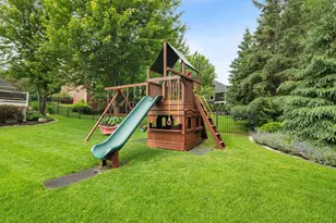 541 Lake Ridge Dr, Shoreview, MN 55126 - Photo 13