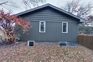 820 Shenandoah Ln N, Plymouth, MN 55447 - Photo 21