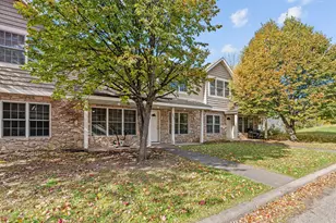 1883 Garden Way, Saint Paul, MN 55119 - Photo 3