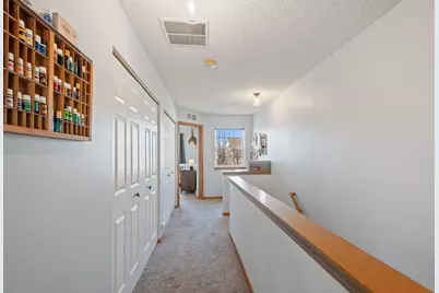 668 Cobblestone Way, Shakopee, MN 55379 - Photo 7