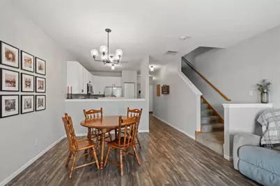 668 Cobblestone Way, Shakopee, MN 55379 - Photo 11